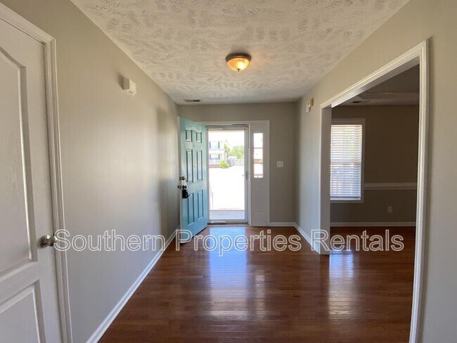 Photo - 58 Polk St