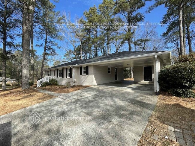 Photo - 921 Walnut Cir SW