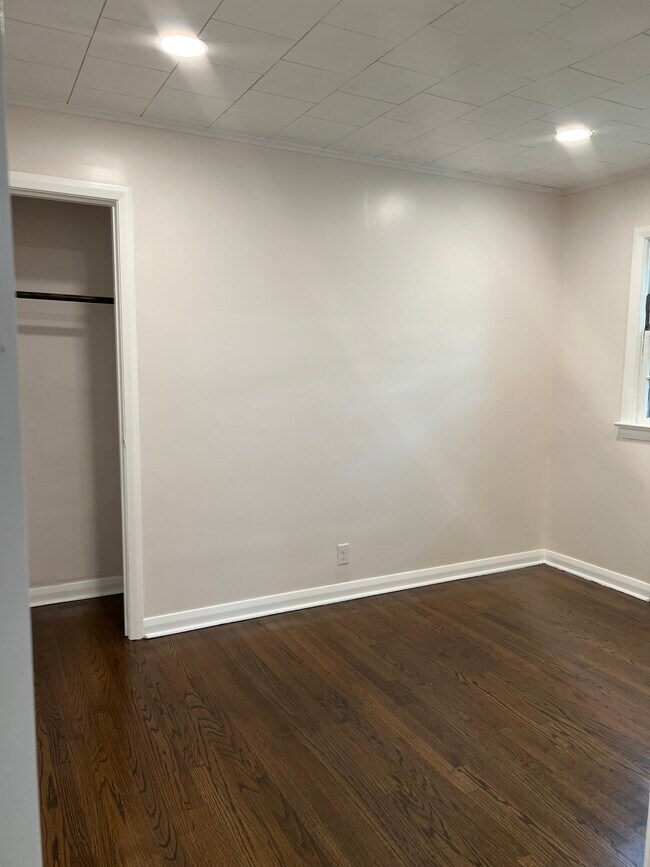 Bedroom 1 - 70 Dyer Ave Unidad 2nd floor