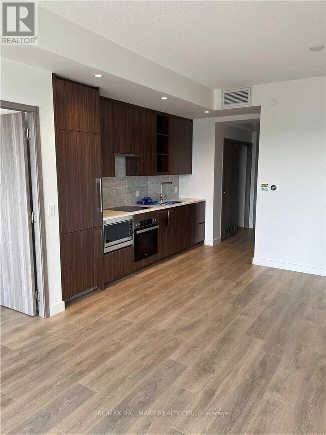 Photo - 95 McMahon Dr Unité 705