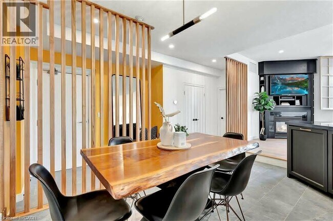 Photo - 35 Alexandra Ave Unit 105