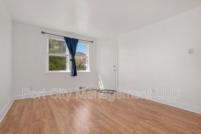 Photo - 419 Gusryan St Unit 2 Second Floor