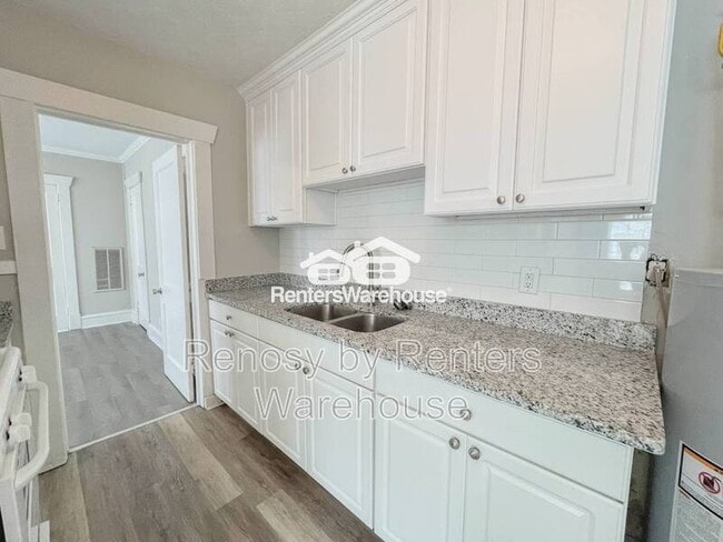 Photo - 220 Glendale Ave
