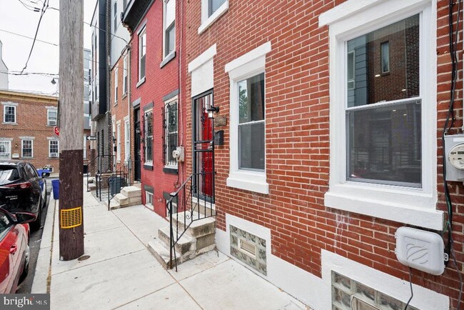 Photo - 1324 S Cleveland St Townhome