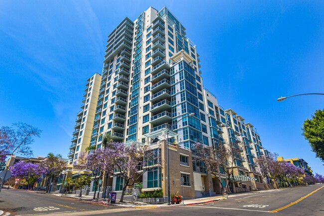 Building Photo - 850 Beech St Unit Vacation Rental