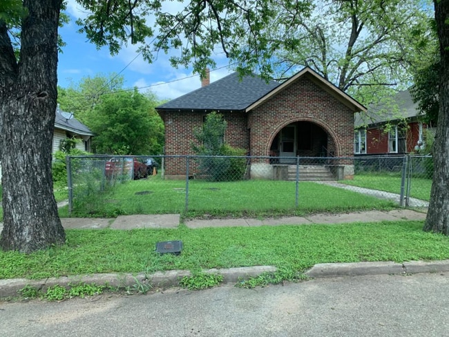 Photo - 1517 N 11th St House