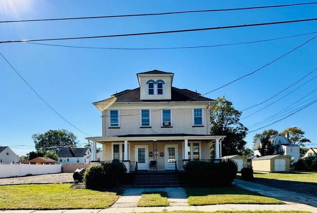 Photo - 275 Kilcourse St