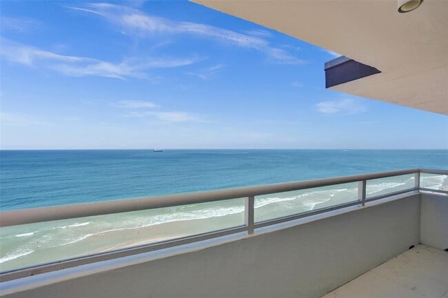 Building Photo - 545 S Fort Lauderdale Beach Blvd Rental