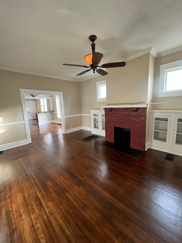 Photo - 1994 Manila Ave