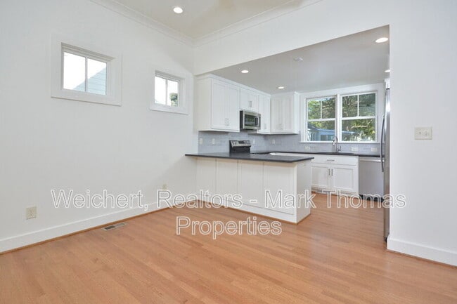Photo - 2314 Stroller Ave