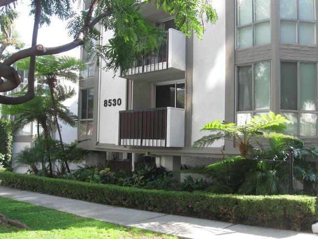 Photo - 8530 Holloway Dr Condo Unit 303