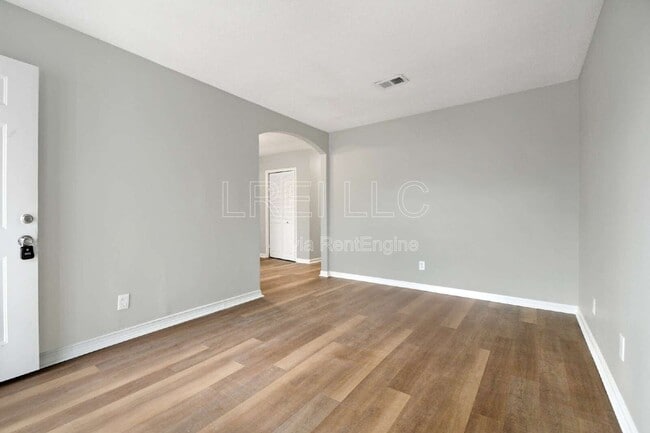 Photo - 929 Camden Ave