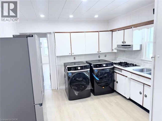 Photo - 1132 Spears Rd