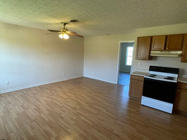 Photo - 2264 Sulphur Rd