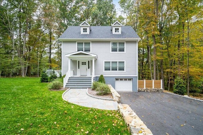 Photo - 23 Lower Salem Rd House
