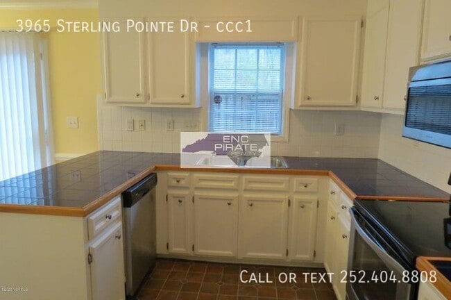 3965 Sterling Pointe Dr