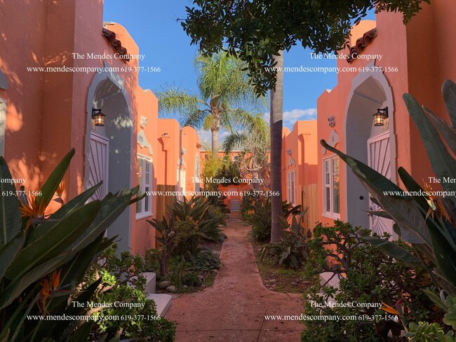 4731 1/2 Oregon St.- - 4731 1/2 Oregon St.- Apartamento