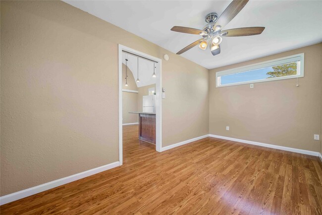 Photo - 27016 FM2978