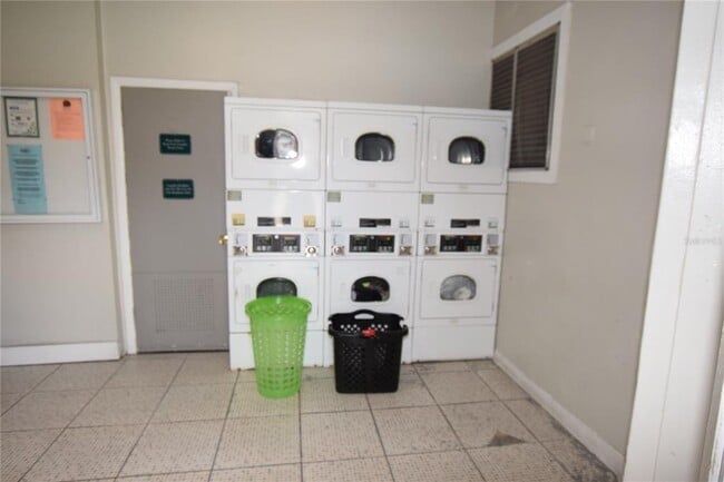 Photo - 1711 Dixon Blvd Unidad 198