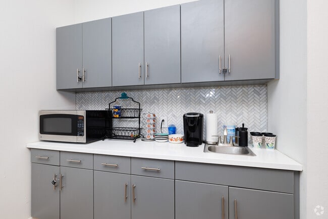 Clubhouse Kitchen - Cape Trails