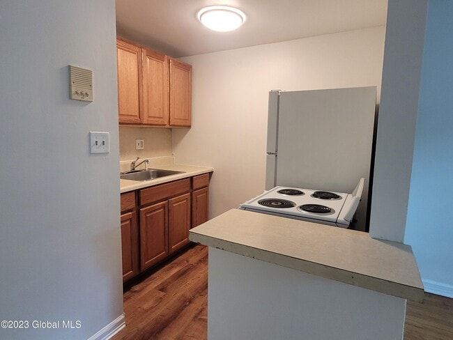 Photo - 147 Eagle St Unit APT 3