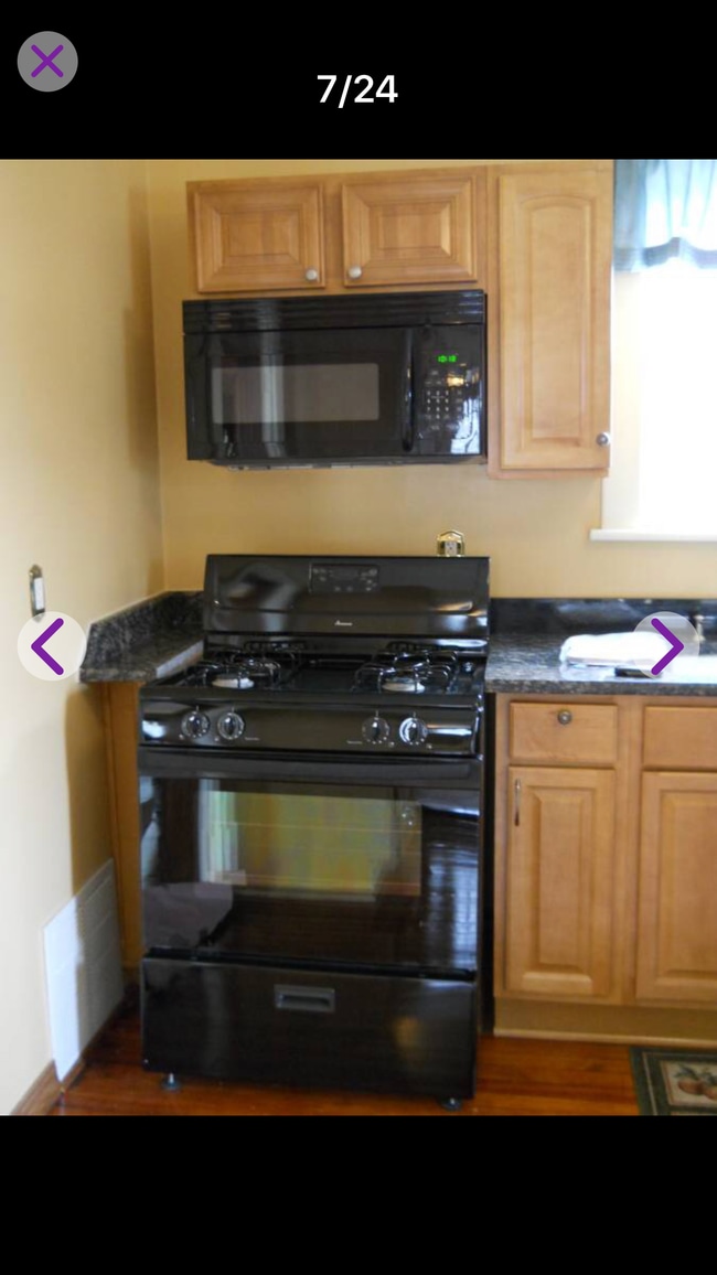 Photo - 5028 17th Ave Unidad 17th Ave 2