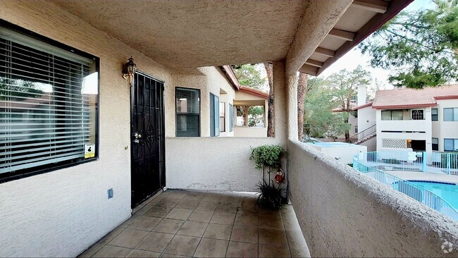 Building Photo - 825 Rock Springs Dr Unit #202 Rental