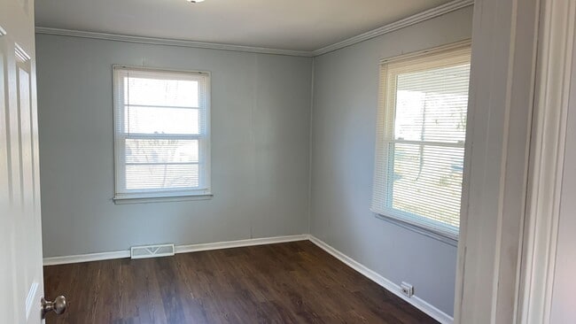 Photo - 3 bedroom 1 bathroom house available