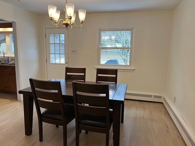 Photo - 15 S Garden Cir