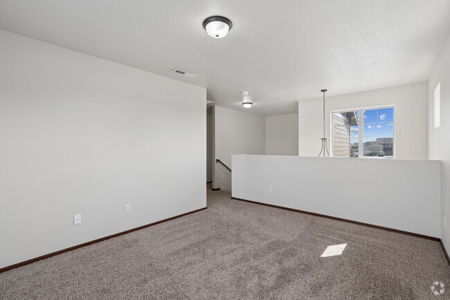 3BR, 2.5BA - 1,586SF - Loft