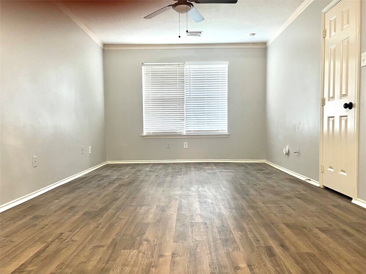 Photo - 3310 Bent Spring Ct