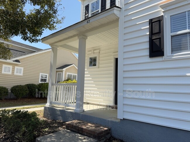 Building Photo - 42 Woods Bay Rd