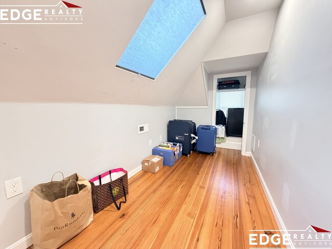 Photo - 124 Tremont St