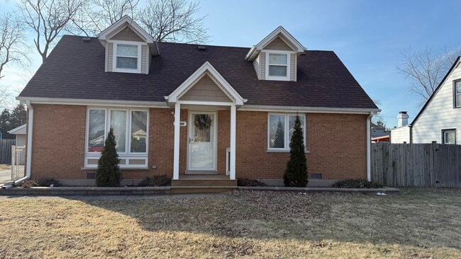 Building Photo - 8408 S Lorel Ave