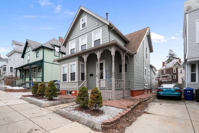 Photo - 12 Pomeroy St