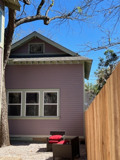 Building Photo - 1901 Drake Ave Rental