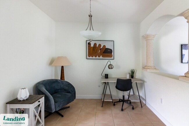 Photo - 1140 SE 24th Rd Unidad 19-2384