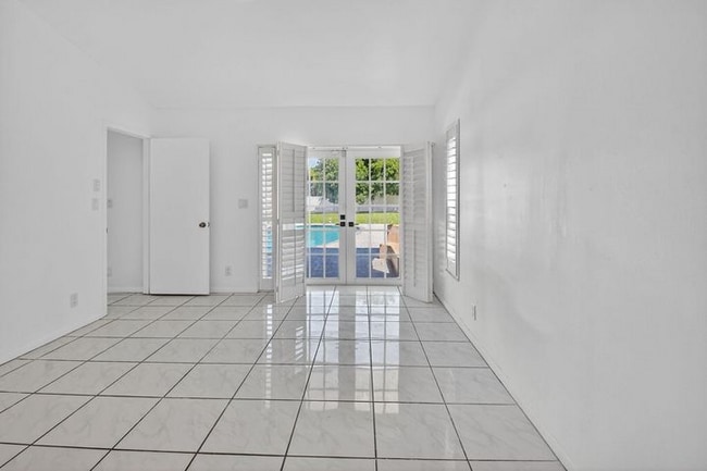 Photo - 1599 NW 14th Ave