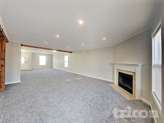 Photo - 2609 Woodfield Blvd