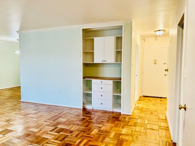 Photo - 4000 Tunlaw Rd NW Unit 312