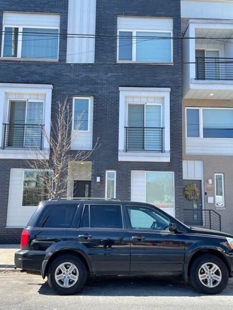 Building Photo - 1624 N 5th St