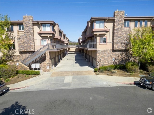 Building Photo - 5241 Colodny Dr Rental