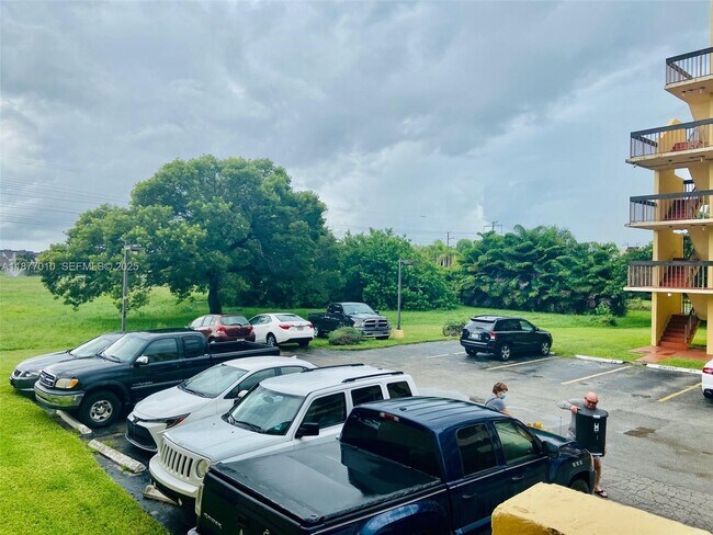 Photo - 8881 Fontainebleau Blvd Unit 307