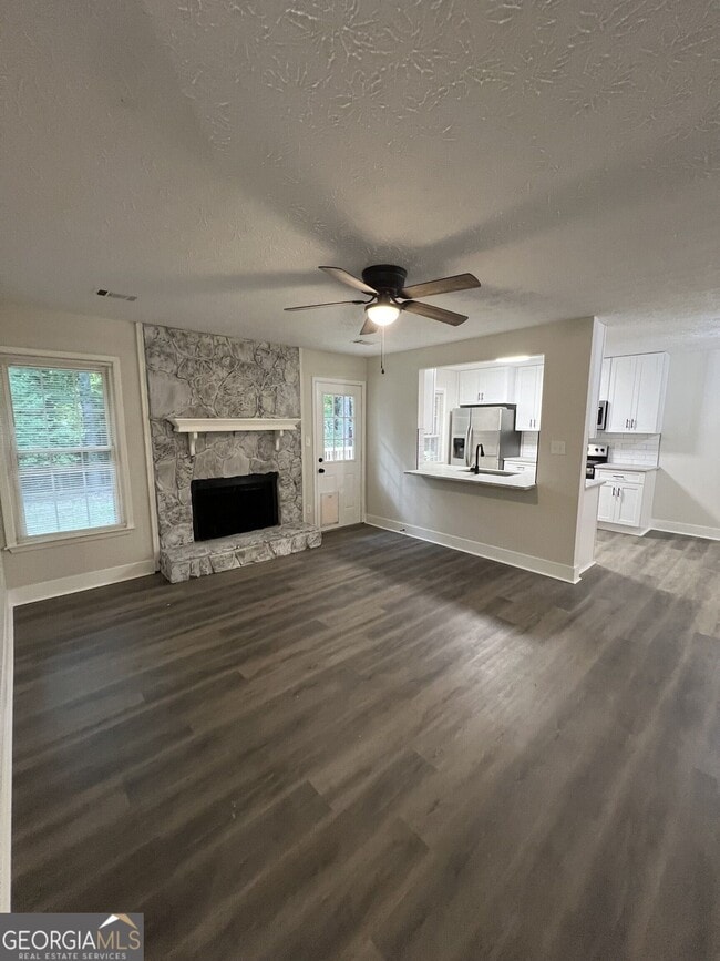 Photo - 403 Deergrass Trail