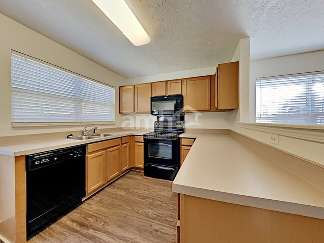 Photo - 2207 Erin Ln