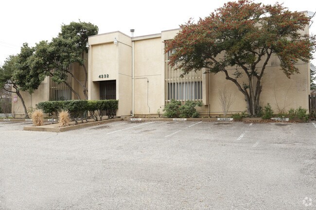 Photo - 4232 Rawlins St