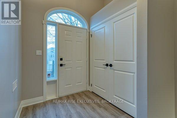 Photo - 1344 Brackenwood Crescent Unité 2