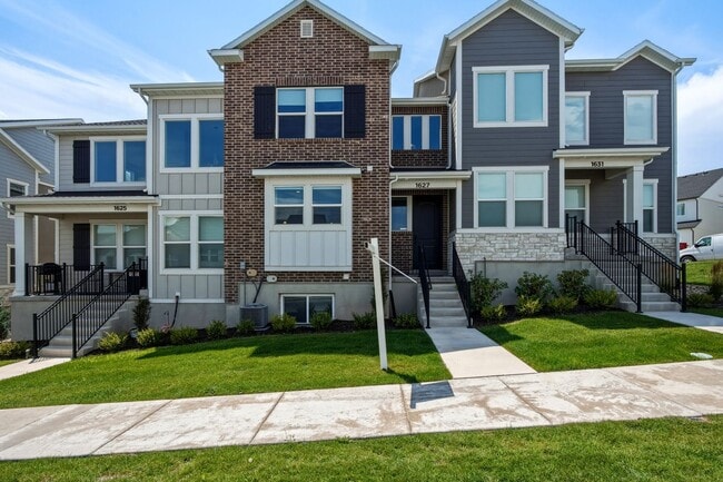 Building Photo - 1627 W Talus Rdg Dr