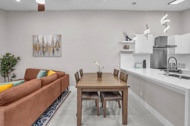 Photo - 1329 Periwinkle Pl