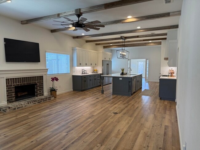 Photo - 3605 128th St